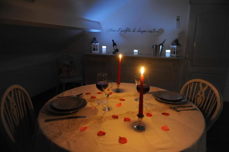 Ecrin D' Amour Suite Romantique Avec Jacuzzi Castels Eksteriør bilde